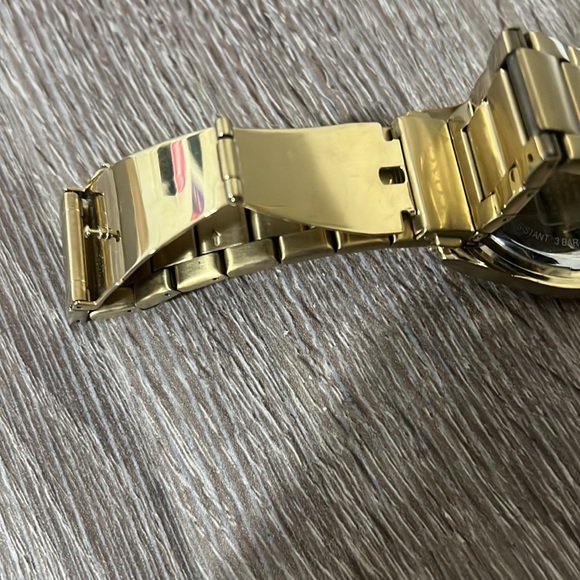 All gold coach watch - Picture 3 of 4